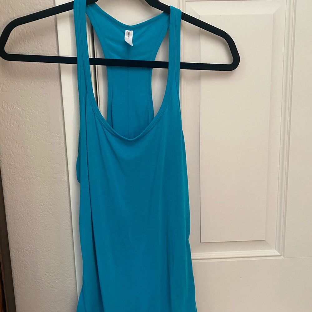 Gap fit razor back tank